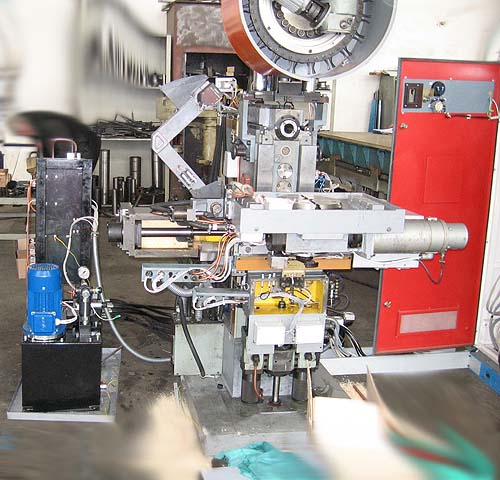 Фото горизонтально-фрезерного многооперационного верстата ВМ501ПМФ4